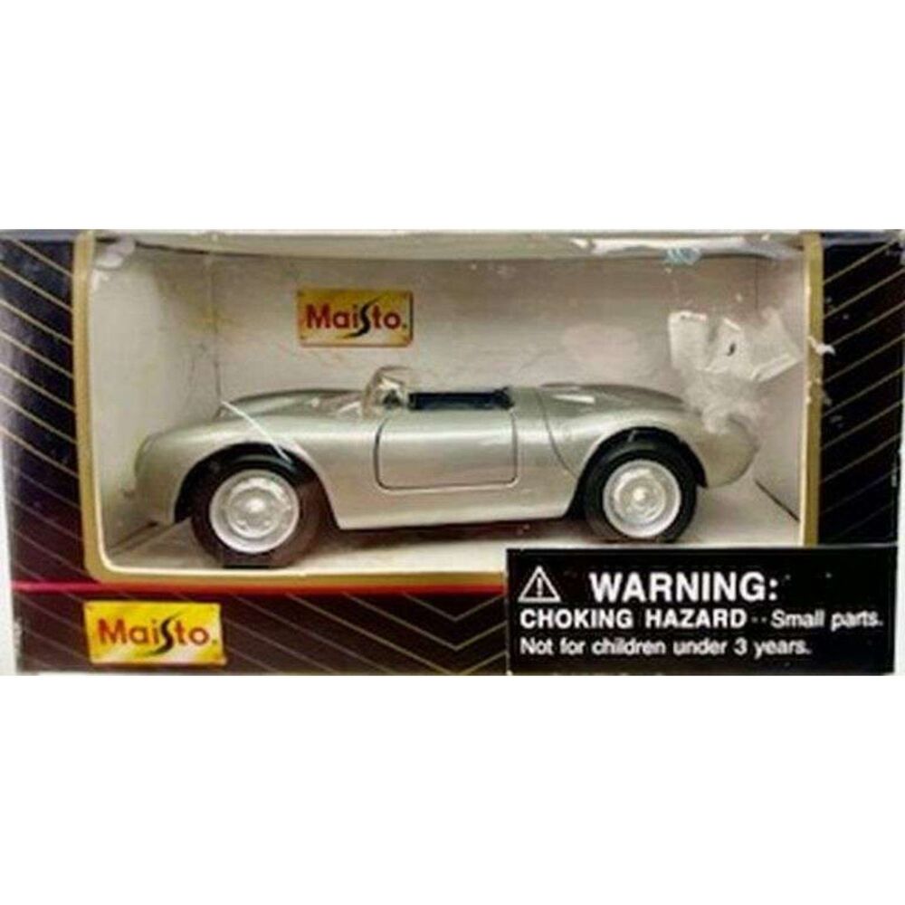 Maisto Special Edition 1:18 scale Porsche 550A Spyder diecast model